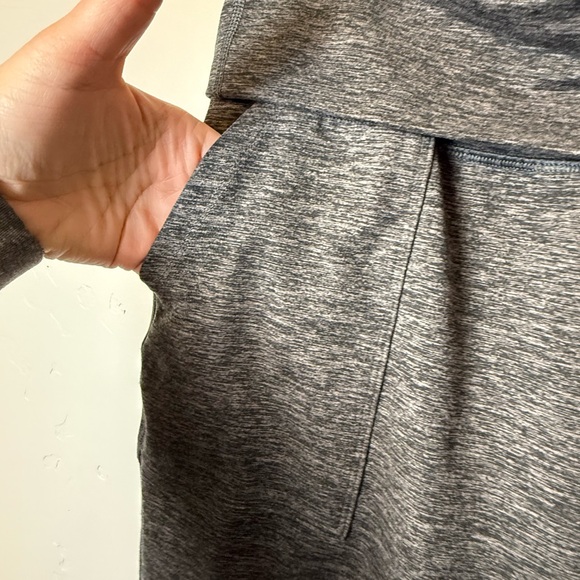 OFFLINE by Aerie Hugger Joggers Foldover Stretchy Joggers Pants M - Picture 6 of 9